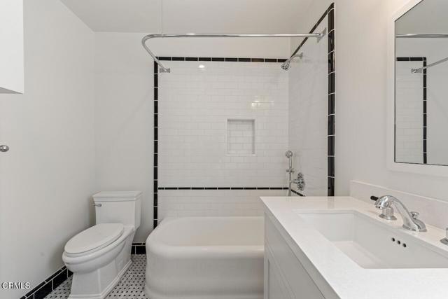 Building Photo - 820 Brent Ave