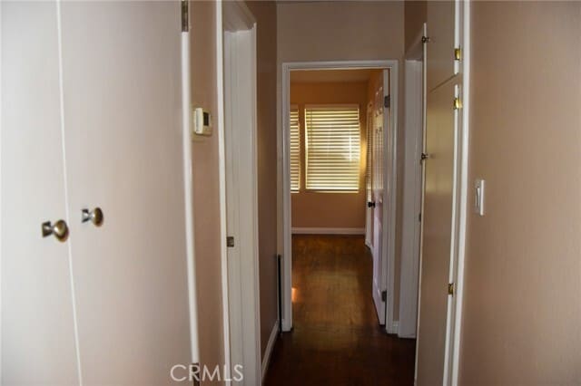 Building Photo - 421 N Park Ln