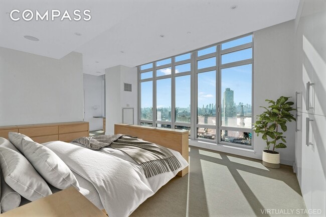 Building Photo - 2 N 5th St