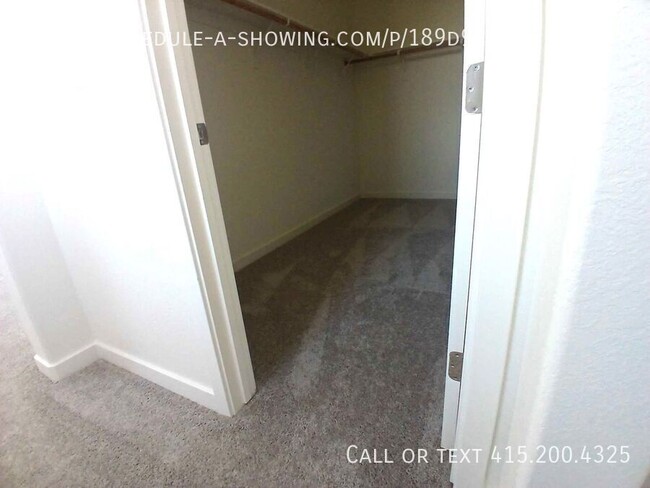 Building Photo - 5339 Shenandoah Vly Ln