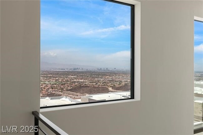 Building Photo - 378 Tranquil Peak Ct