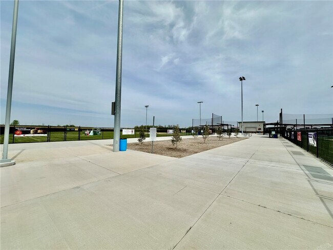 Building Photo - 6747 Winterwood Ave