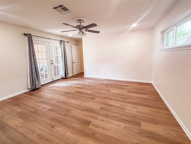 Building Photo - 10503 Raritan Dr