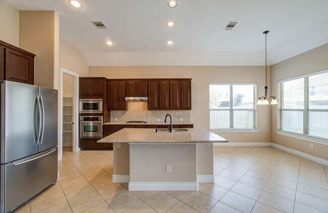 Building Photo - 2214 Red Wren Cir