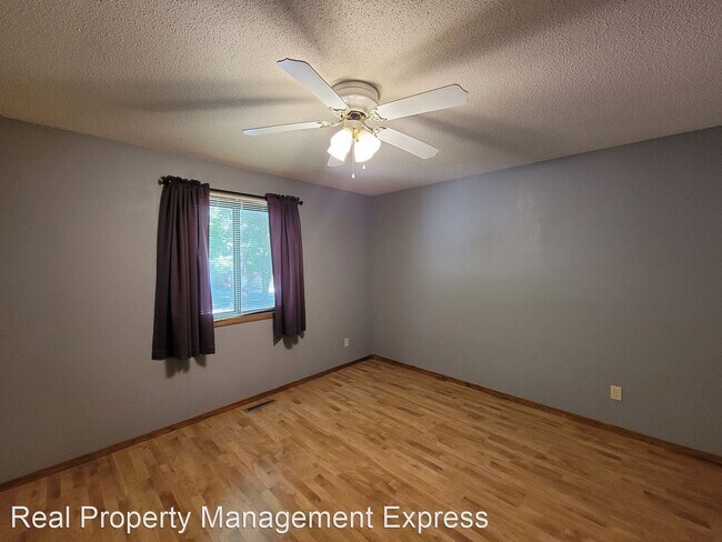 Building Photo - 4 br, 2 bath House - 5213 W Cottage Trail