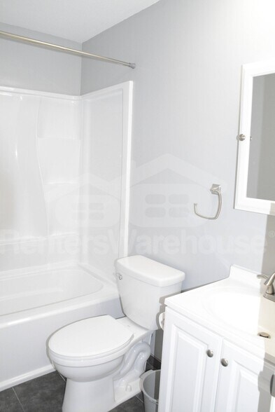 Building Photo - 15331 Trillium Cir