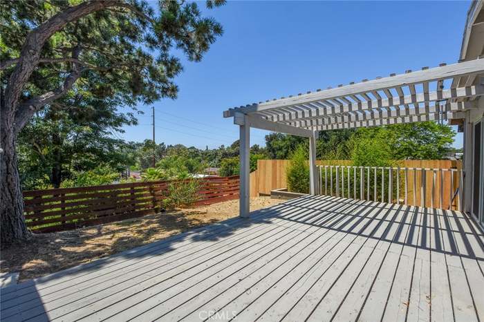 Building Photo - 835 Magarian Rd