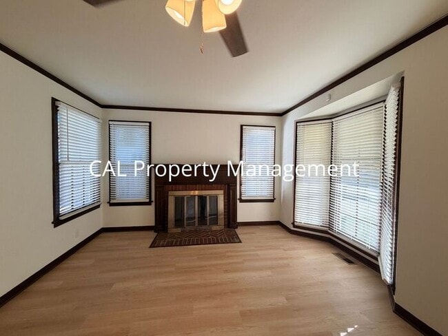 Building Photo - 3 Bed/2 Bath Single Level Home!