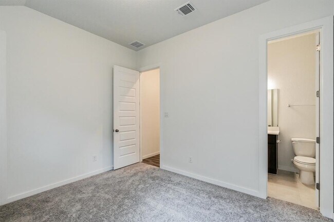 Building Photo - 4314 Bancroft Ln