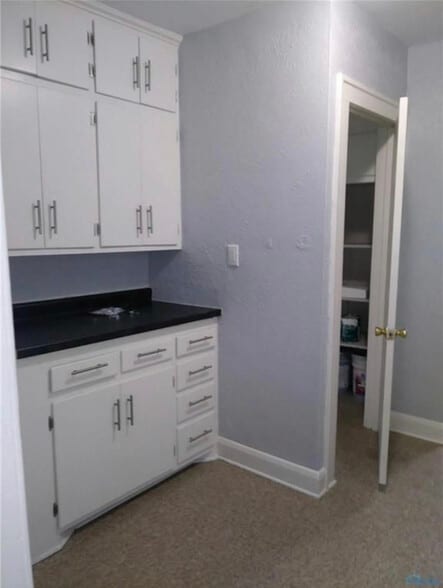 Building Photo - 2104 Perth St