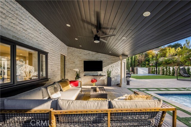 Building Photo - 3677 Eddingham Ave