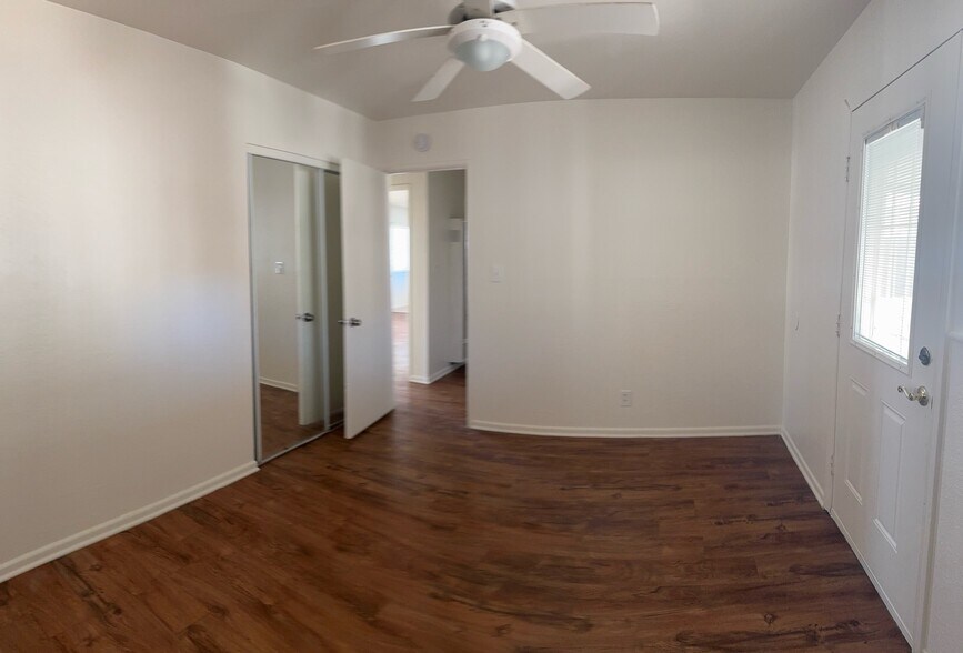 Building Photo - 38756 Landon Ave