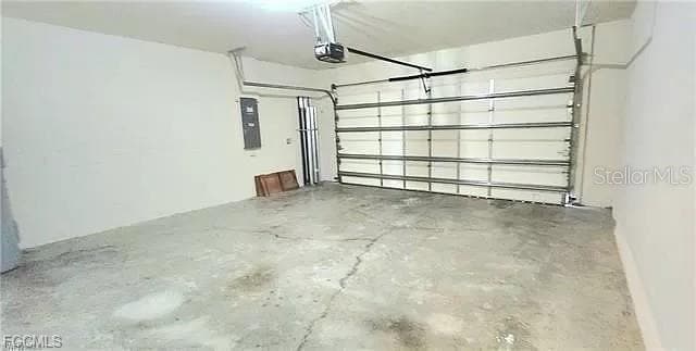 Building Photo - 2625 Manzilla Ln