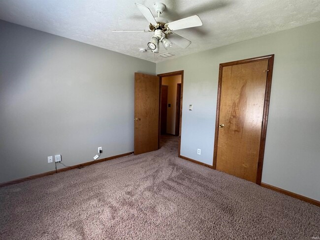 Building Photo - 6155 Glacier Dr