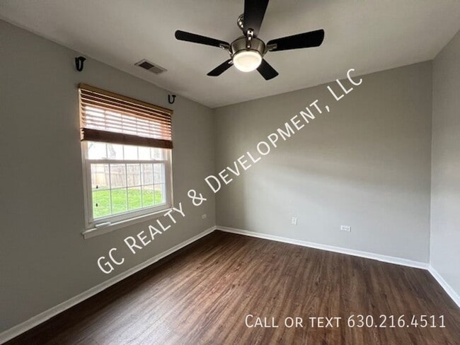 Building Photo - 1251 Wyndham Dr
