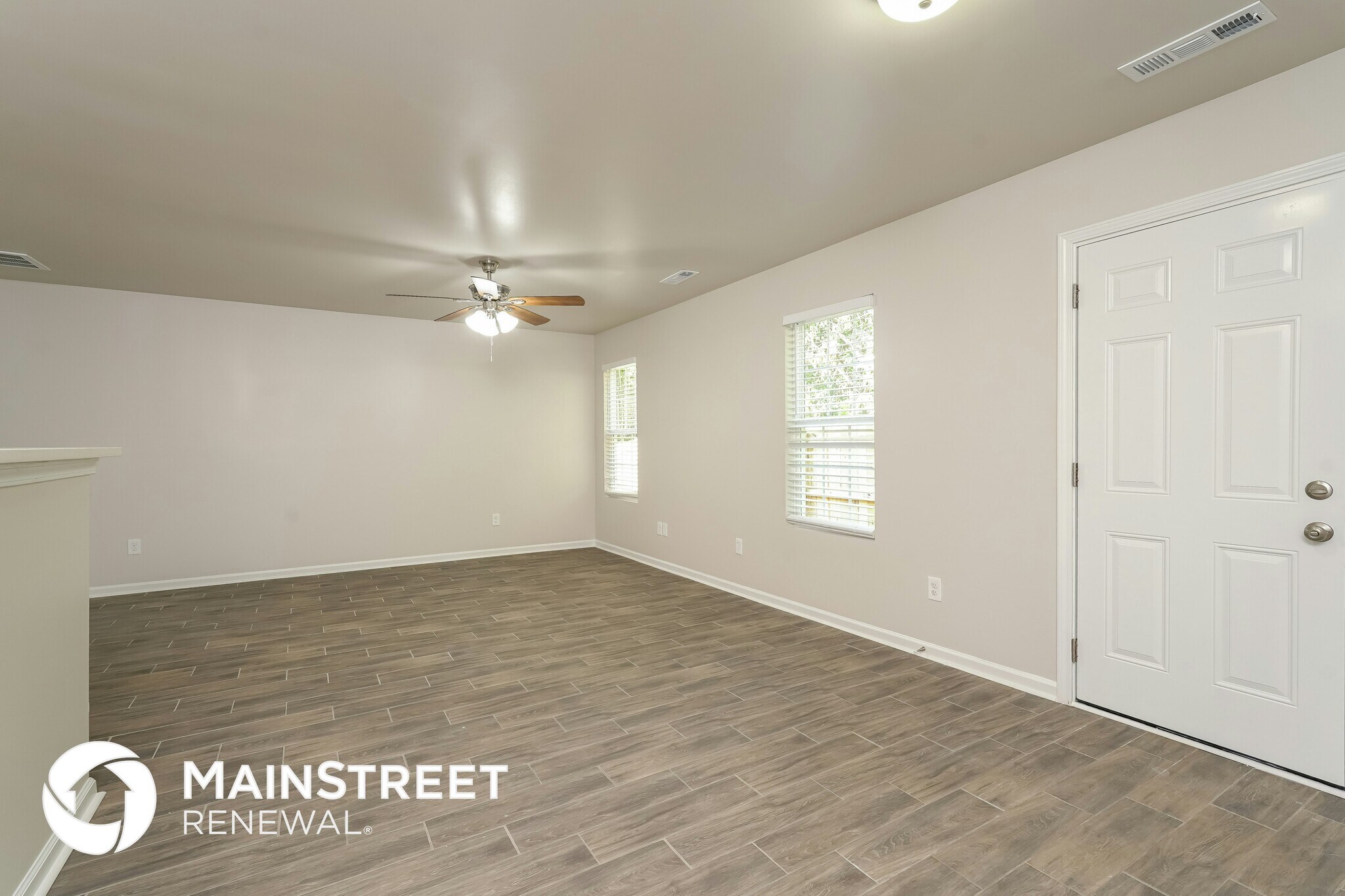 Building Photo - 2049 Chapel Park Ln
