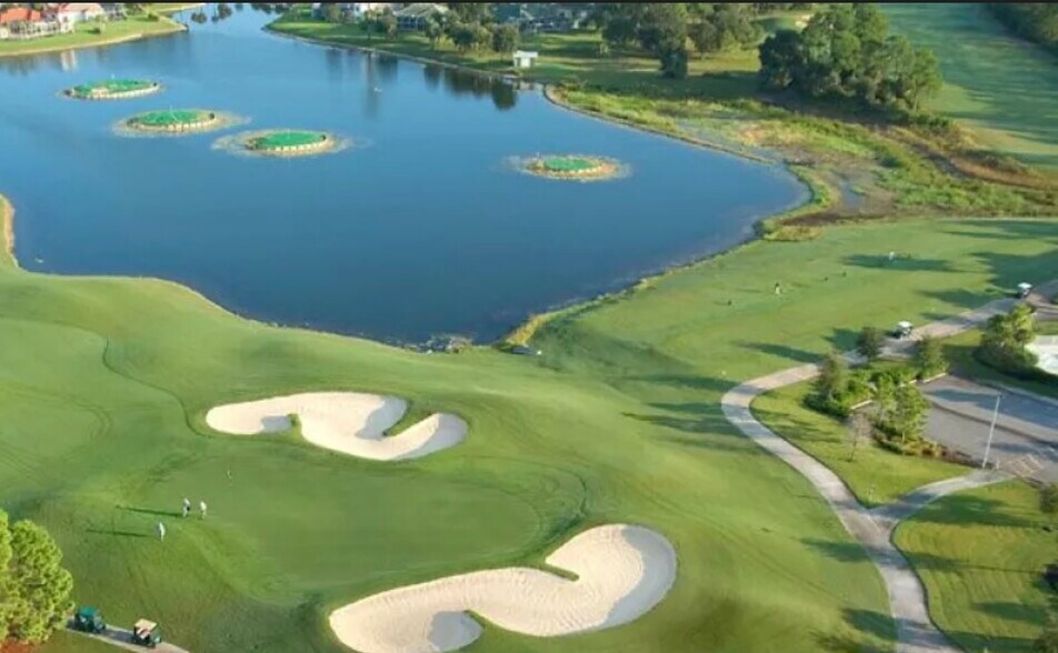 Building Photo - 19505 Quesada Ave