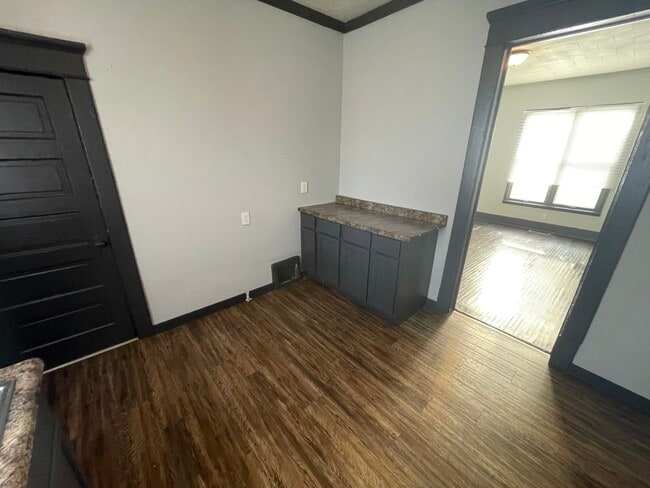 Building Photo - 6 Pennsylvania-