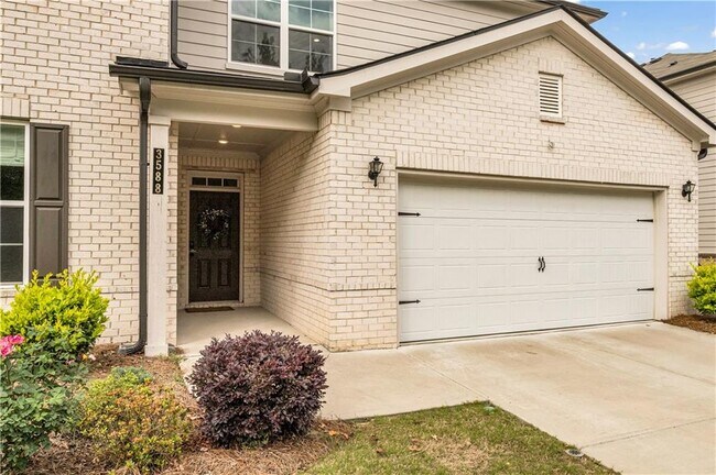 Building Photo - 3588 Creek Hollow