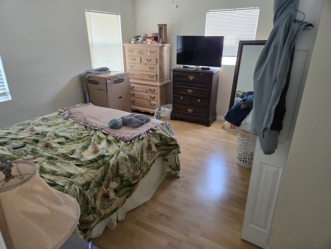 Building Photo - 530 Freeport Ave N