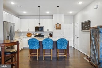 Building Photo - 557 Leftwich Ln