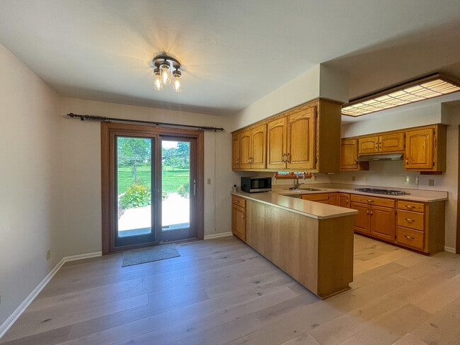 Building Photo - 6211 Fisher Ln