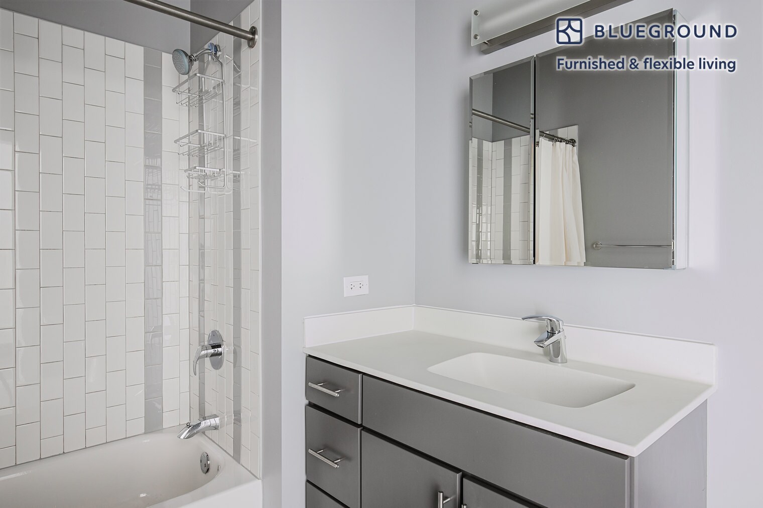 Building Photo - 215 W Lake St