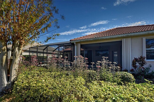 Building Photo - 523 Habitat Blvd