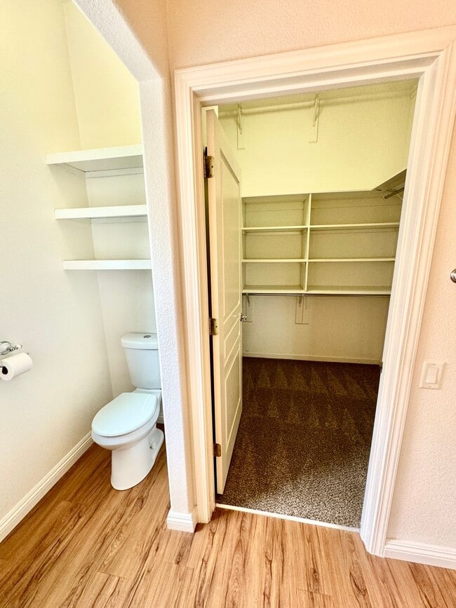 Building Photo - Adult 55+ Lovely Home in Springfield @ Whitney Oaks with a View