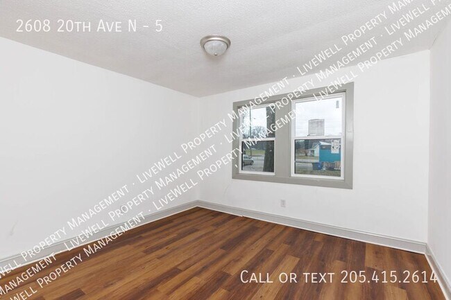 Building Photo - 2608 20th Ave N