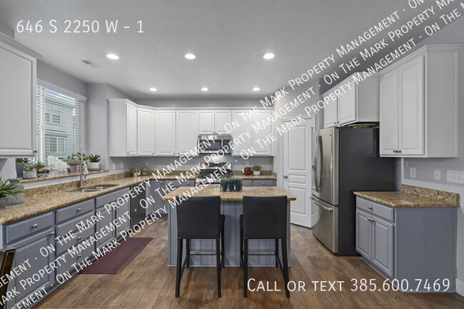 Building Photo - 646 S 2250 W