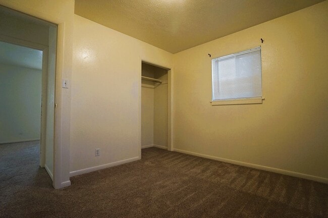 Building Photo - 301 Berwick Ave