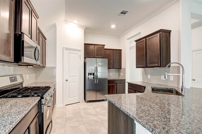 Building Photo - 2323 Green Kale Dr