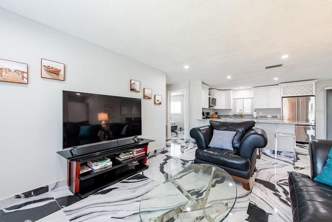 Building Photo - 6819 11th Ave NW