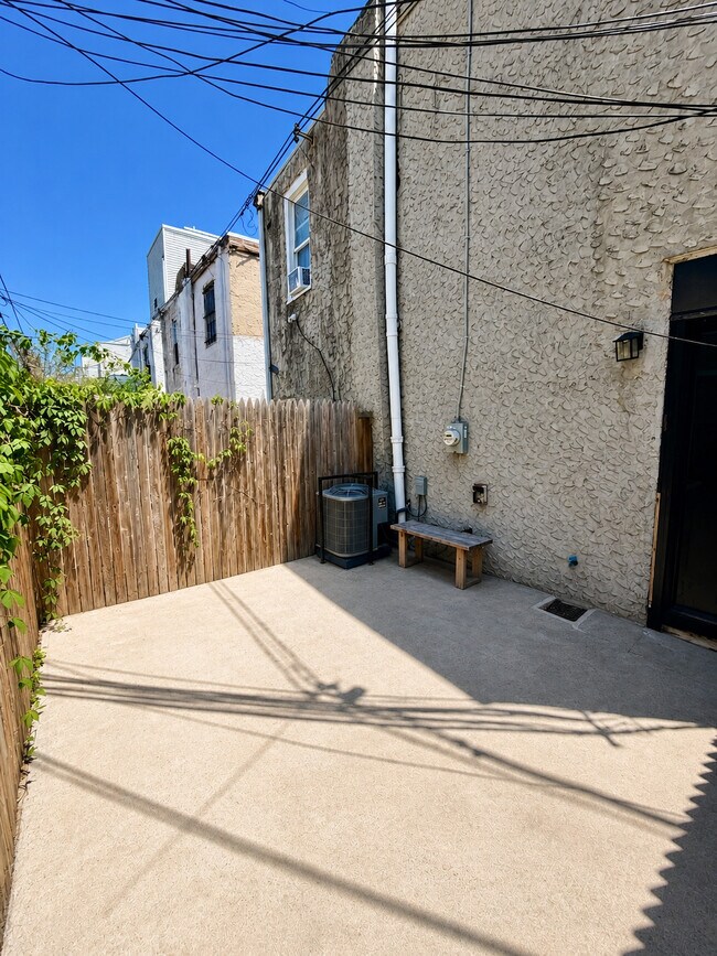 Building Photo - 2802 Agate St