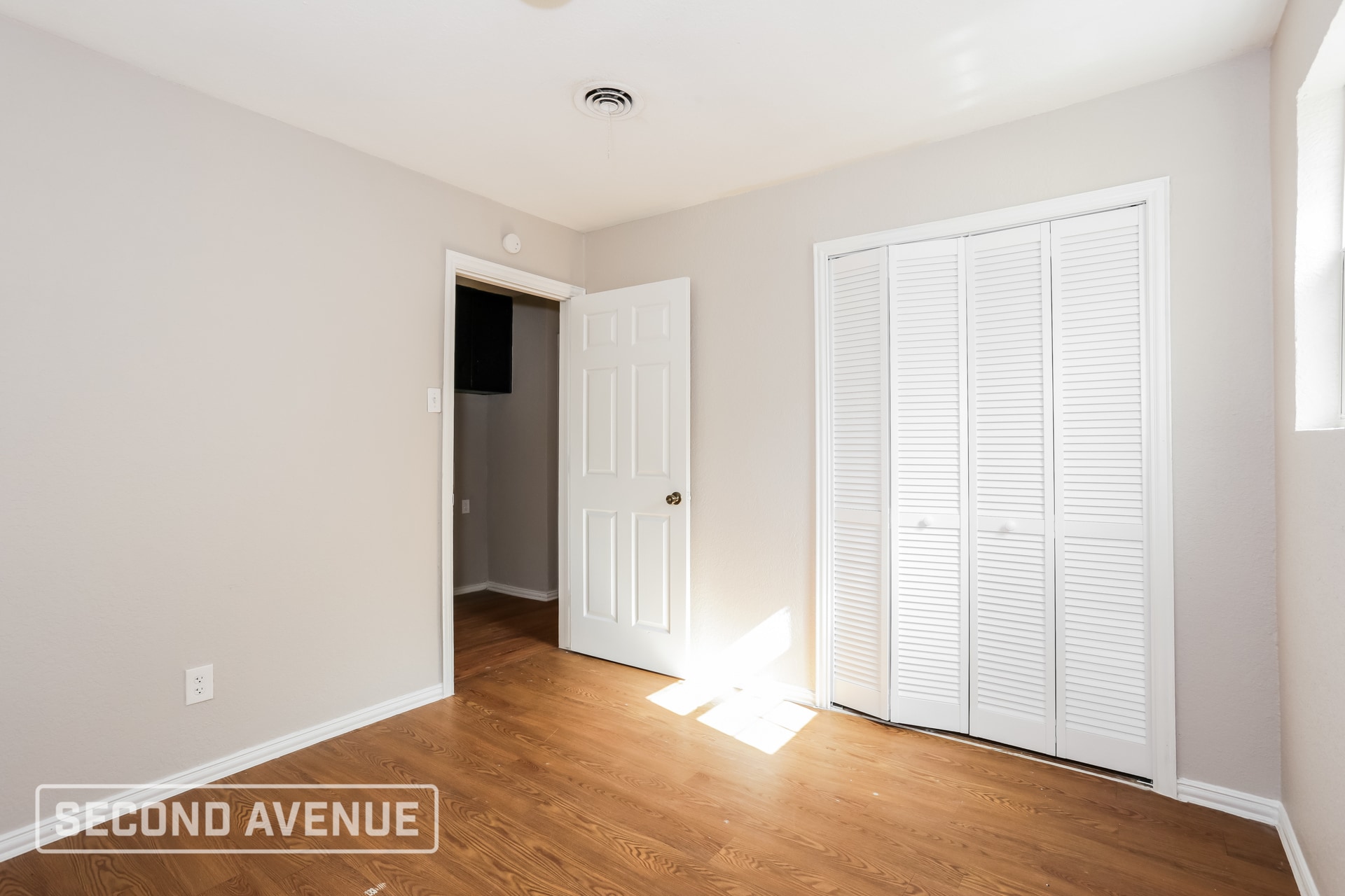 Building Photo - 2005 Mt Pleasant Dr