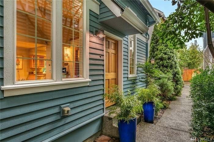 Building Photo - 1915 24th Ave S