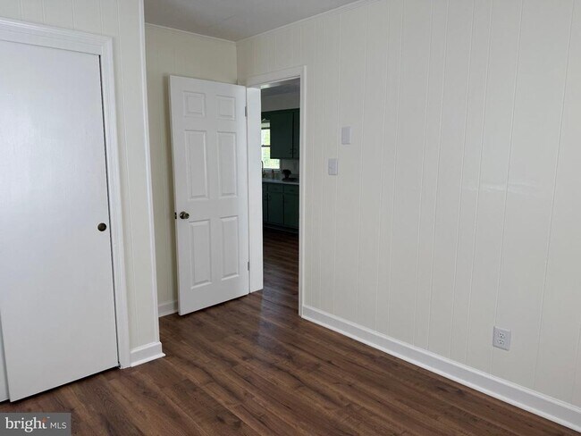 Building Photo - 857 Page Brook Ln