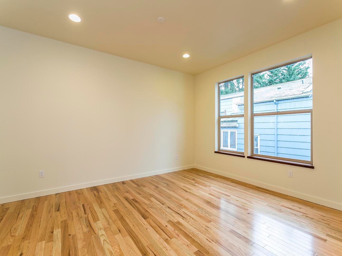 Building Photo - 6680 NE Davis St