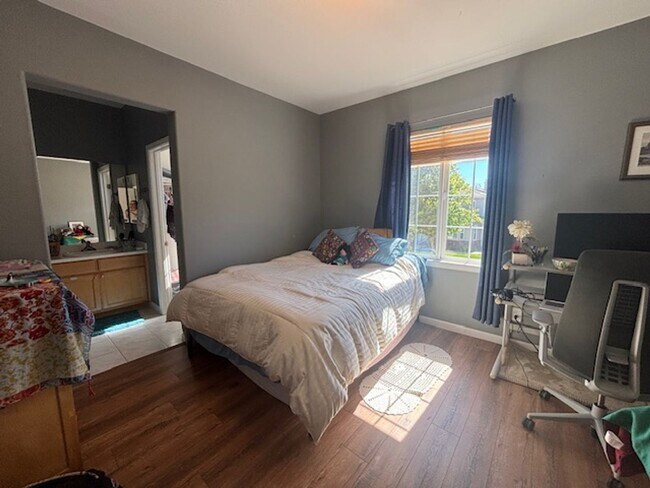 Building Photo - Beautiful Deerfield Home in One of Scotts Valley's Most Desirable Neighborhoods