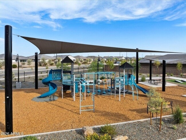 Building Photo - 15875 W Cottontail Ln