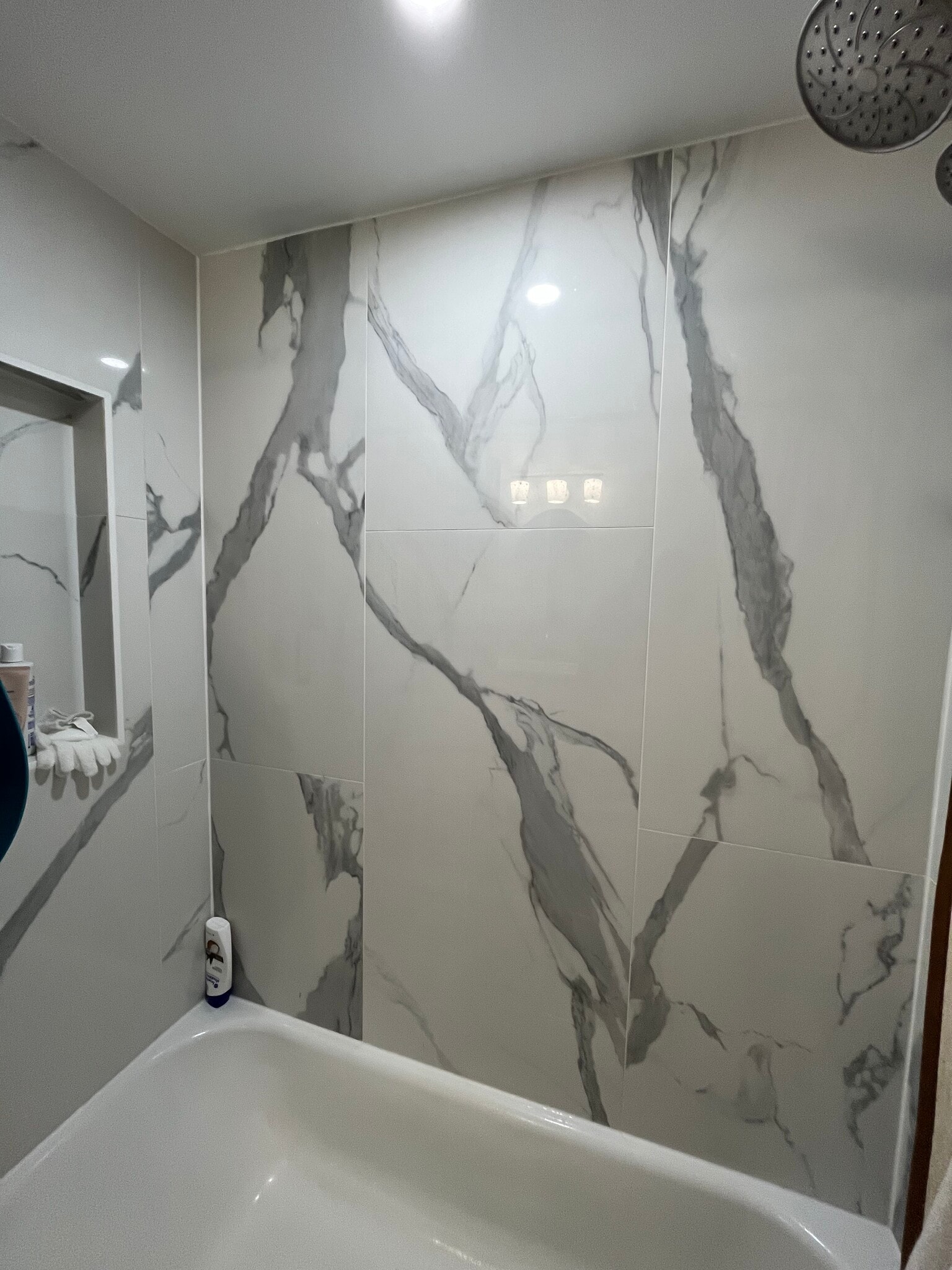 Building Photo - 9705 Kings Crown Ct