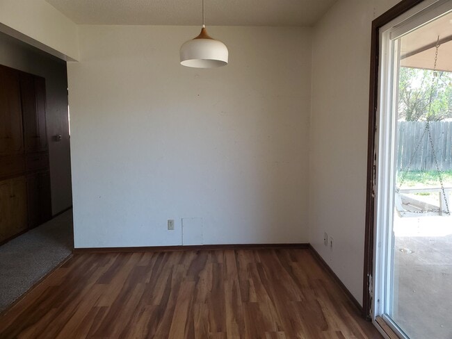 Building Photo - 709 Quapaw Dr