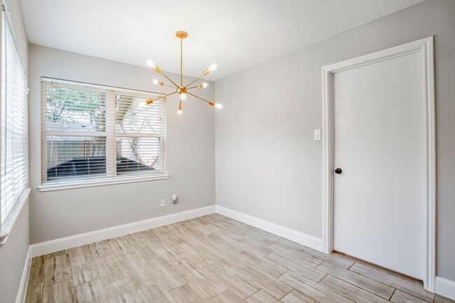 Building Photo - 7607 Wycomb Ln