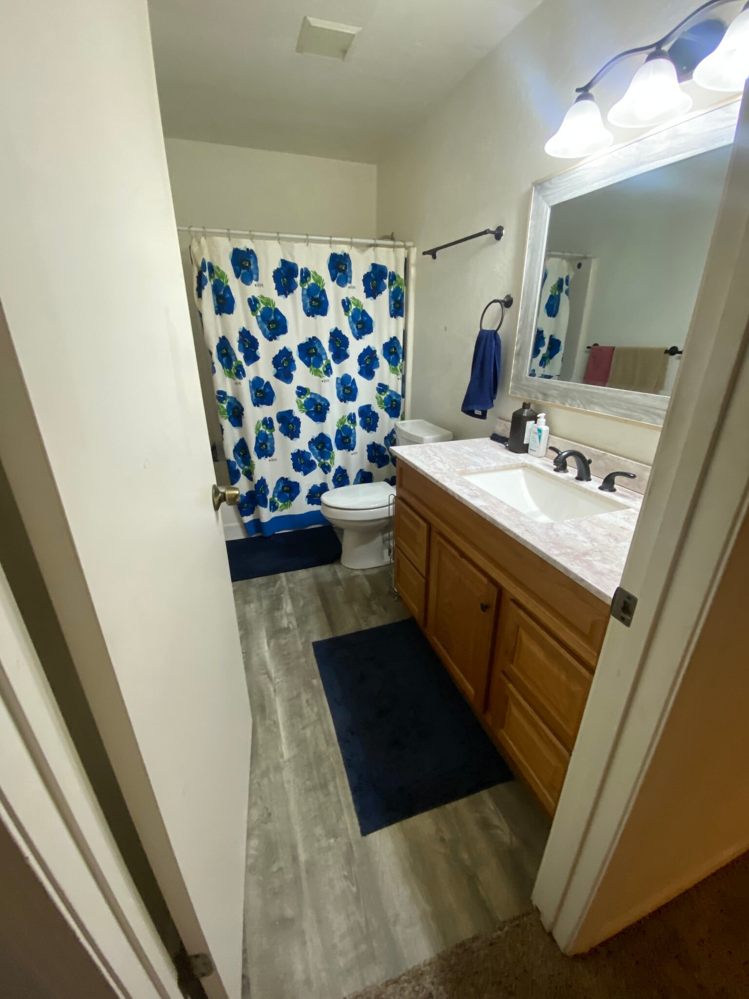 Building Photo - 300 S Paseo del Flag