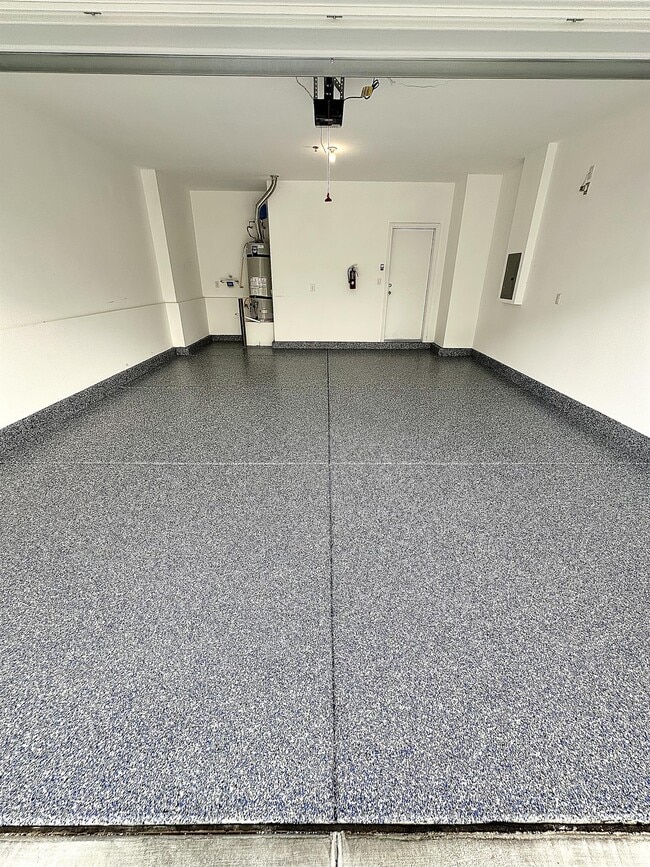 Building Photo - 20 Barbara Ln