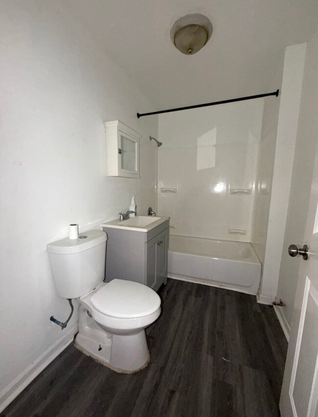 Building Photo - 7018 Avenue F