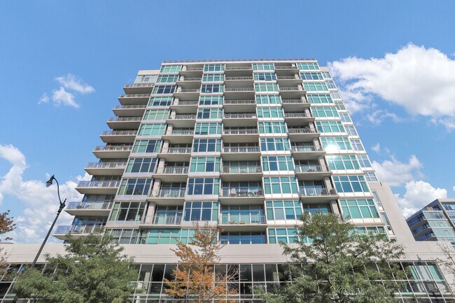 Building Photo - 50 E 16th St