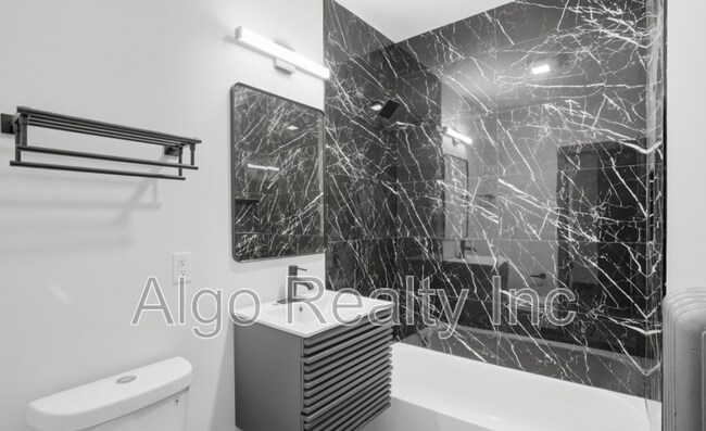 Building Photo - 3433 Portland Ave