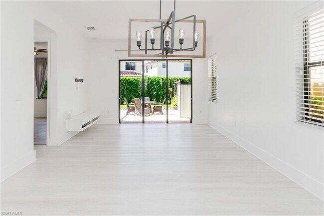 Building Photo - 5360 Brin Way